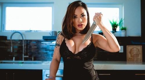 Kaylani Lei – Kil!er Wives Episode 3