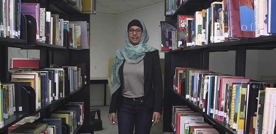 Amateurs – Mia Khalifa