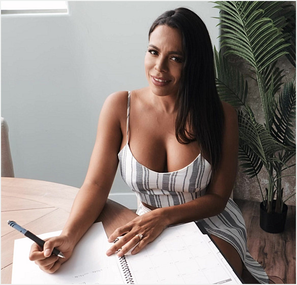 Luna Star – The Fuck-It List’s