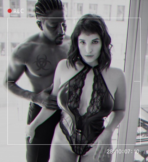 La Sirena69 – Homemade Hot Sex With Isiah Maxwell.