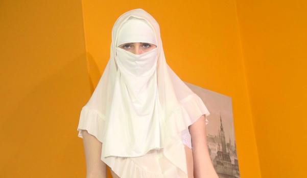 Sex With Muslims – Nela Decker