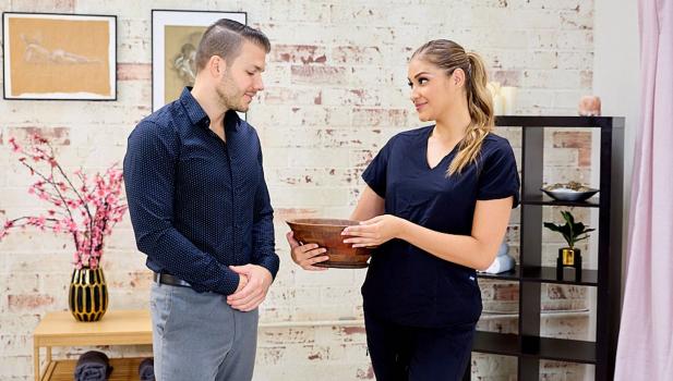 Nuru Massage – Gizelle Blanco