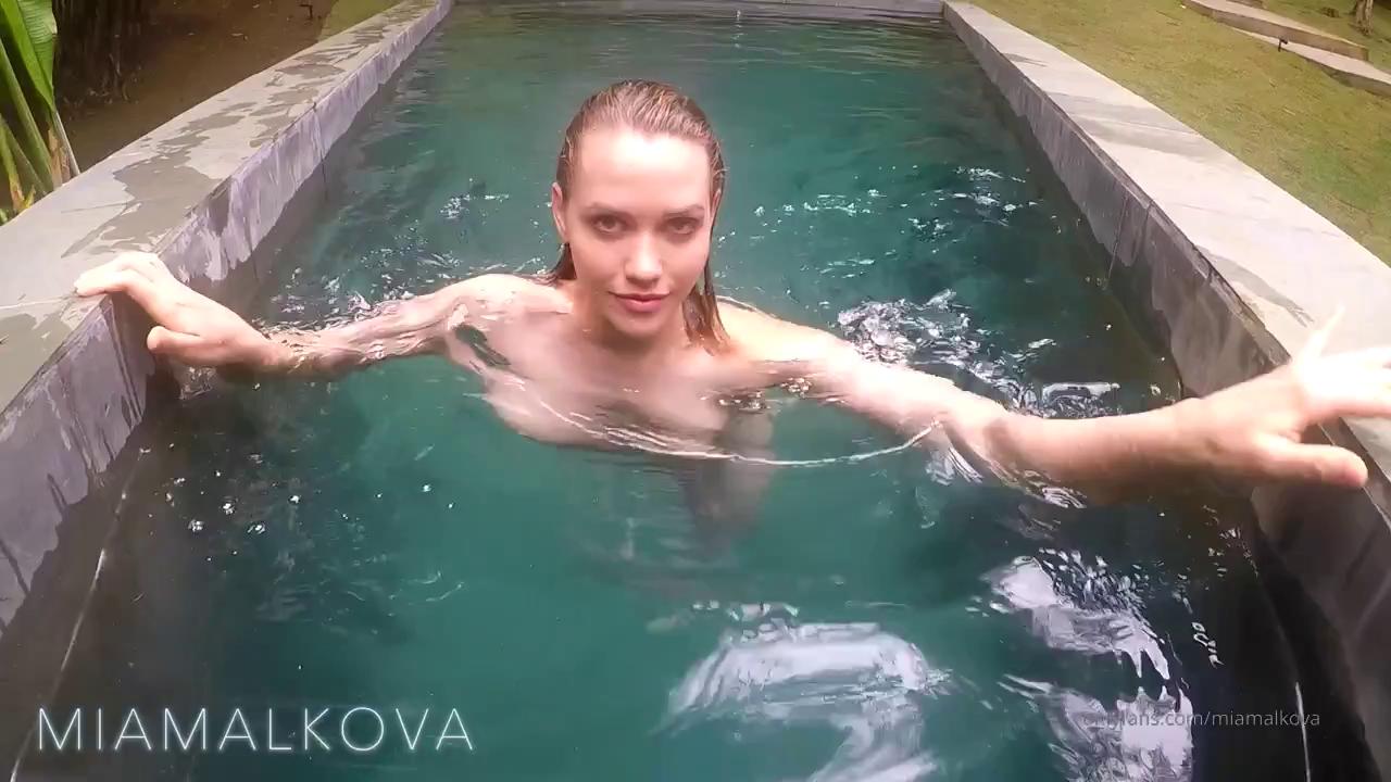 Mia Malkova – 3136791 BlowJob at the Brazilian treehouse!