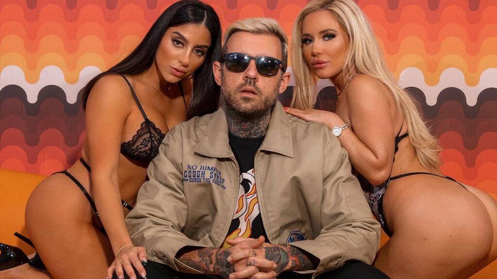 Savannah Bond And Lena The Plug Threesome From Plugtalk_1