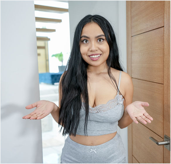 Luna Mills – Luna in the Flesh