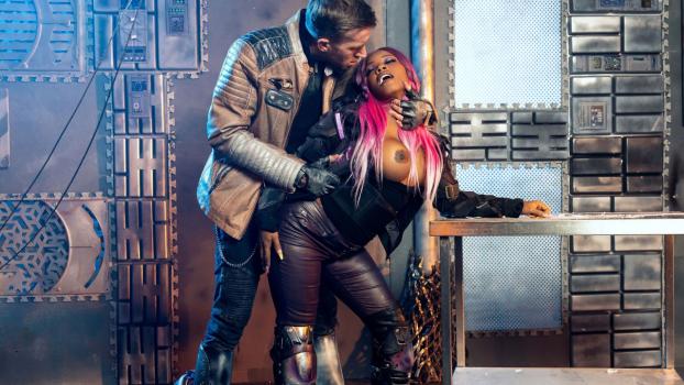 Digital Playground – Kiki Minaj