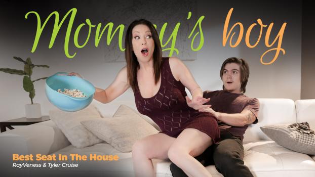 Mommy’s Boy – RayVeness