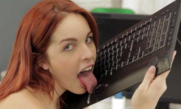 Amarna Miller – We Like To Suck