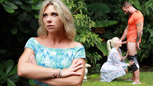 Clara Trinity – An Exxxtra Small Mover