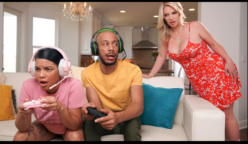 Her Mom Is Even Hotter! Rachael Cavalli, Maya Farrell, Dwayne Foxxx