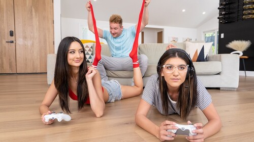 Eliza Ibarra – Fucking Gamer Roomie’s BF