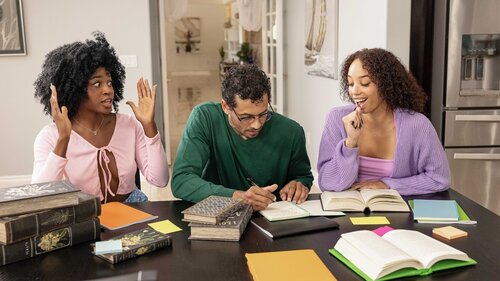 Alexis Tae, Nicole Kitt – College Cuties Study Big Dick