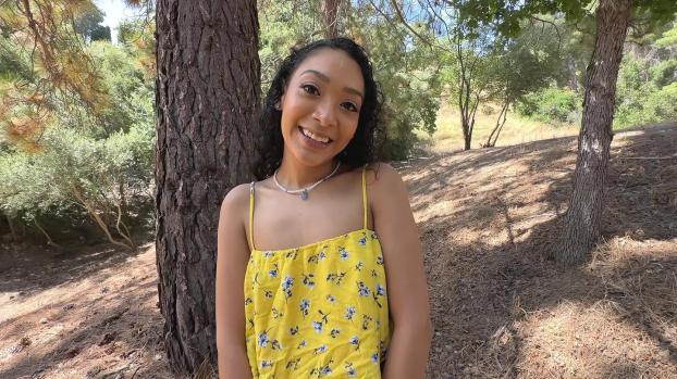 Bang! Real Teens – Sarah Lace