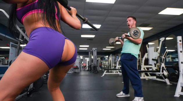 Serena Santos & Selina Bentz – Influencer Workout