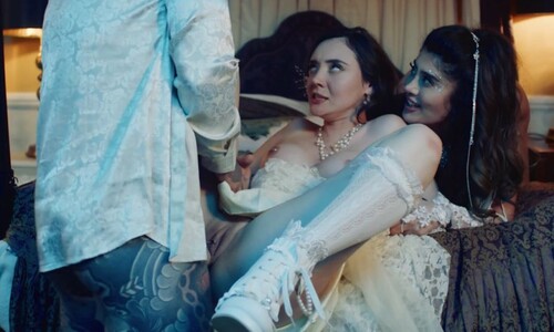 Marina Maya, Catherine Knight – Scandalous