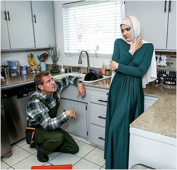 Naudi Nala – Handyman Helps Hijab Babe With Her First Time