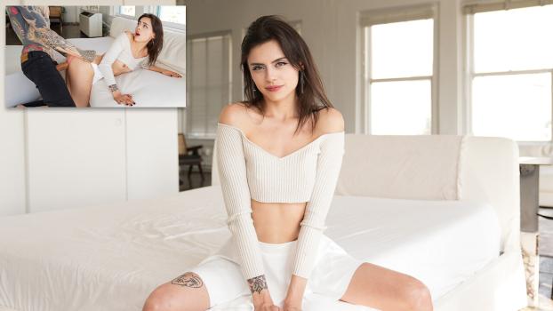 Angel Windell – Afternoon Affair
			
				 4