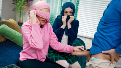 Jade Valentine, Ruby Moon – Two Hijabis Are Better Than One: BFFs Learn To Fuck Like American Women